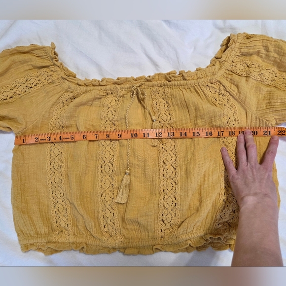 NWT American Eagle XL Mustard Yellow Lace Boho Smocked Crop Top Cottagecore - Picture 11 of 11